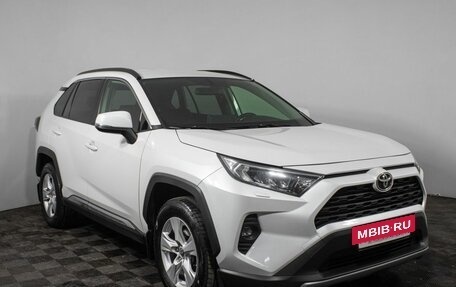 Toyota RAV4, 2020 год, 3 530 000 рублей, 3 фотография