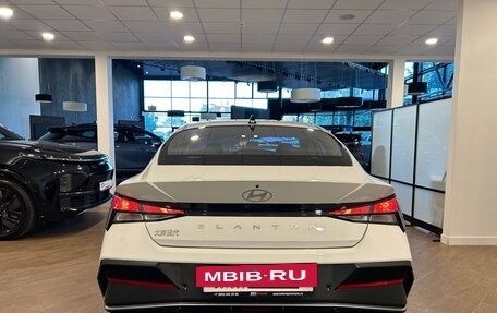 Hyundai Elantra, 2023 год, 2 550 000 рублей, 3 фотография