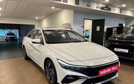 Hyundai Elantra, 2023 год, 2 550 000 рублей, 5 фотография