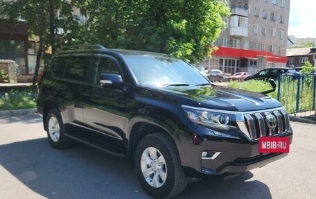 Toyota Land Cruiser Prado 150 рестайлинг 2, 2018 год, 5 150 000 рублей, 3 фотография