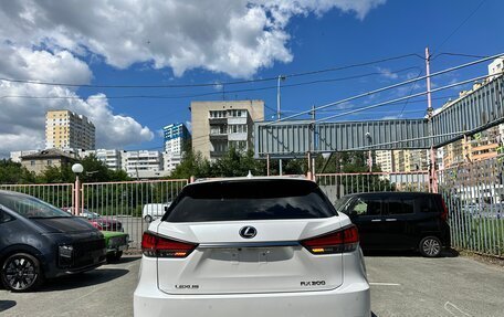 Lexus RX IV рестайлинг, 2022 год, 7 700 000 рублей, 4 фотография