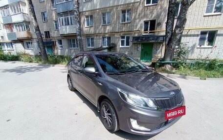 KIA Rio III рестайлинг, 2013 год, 830 000 рублей, 2 фотография