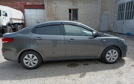 KIA Rio III рестайлинг, 2015 год, 929 000 рублей, 2 фотография