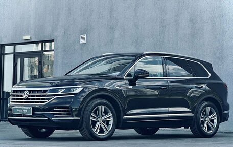 Volkswagen Touareg III, 2018 год, 4 755 000 рублей, 5 фотография