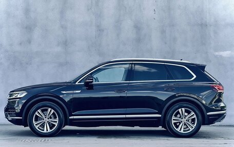 Volkswagen Touareg III, 2018 год, 4 755 000 рублей, 7 фотография