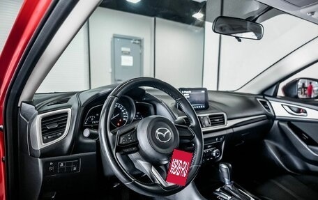 Mazda 3, 2018 год, 1 940 000 рублей, 13 фотография