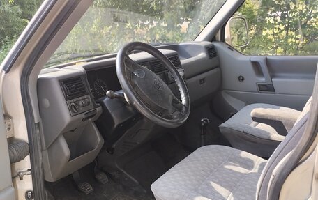 Volkswagen Multivan T4, 1997 год, 800 000 рублей, 7 фотография