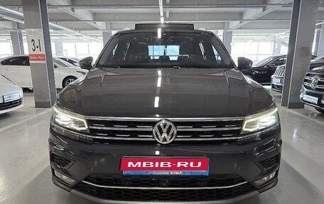 Volkswagen Tiguan II, 2018 год, 2 610 000 рублей, 1 фотография