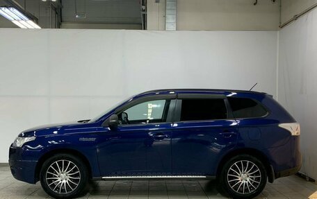 Mitsubishi Outlander III рестайлинг 3, 2013 год, 1 780 000 рублей, 2 фотография