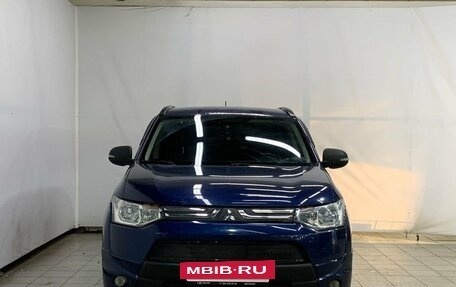 Mitsubishi Outlander III рестайлинг 3, 2013 год, 1 780 000 рублей, 3 фотография