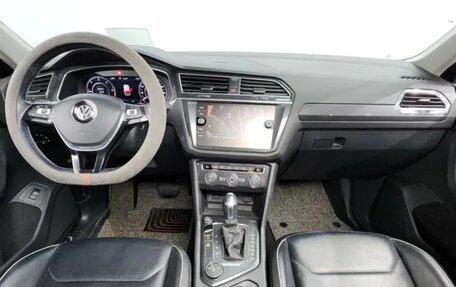 Volkswagen Tiguan II, 2018 год, 2 650 000 рублей, 7 фотография