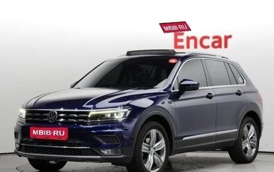 Volkswagen Tiguan II, 2018 год, 2 650 000 рублей, 1 фотография