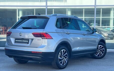 Volkswagen Tiguan II, 2019 год, 3 300 000 рублей, 6 фотография