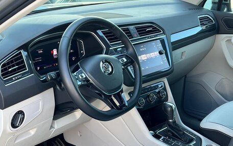 Volkswagen Tiguan II, 2019 год, 3 300 000 рублей, 12 фотография