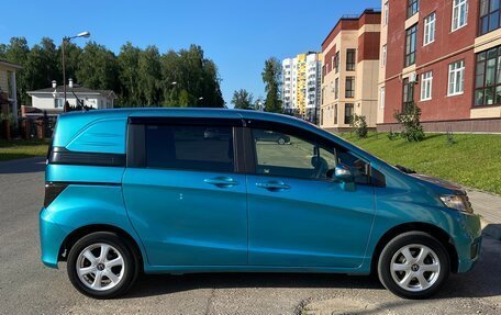 Honda Freed I, 2012 год, 1 190 000 рублей, 4 фотография