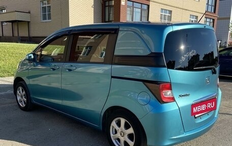 Honda Freed I, 2012 год, 1 190 000 рублей, 8 фотография