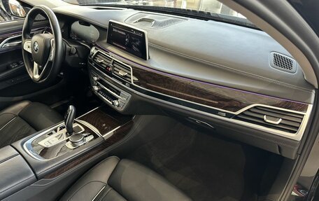 BMW 7 серия, 2021 год, 8 300 000 рублей, 9 фотография