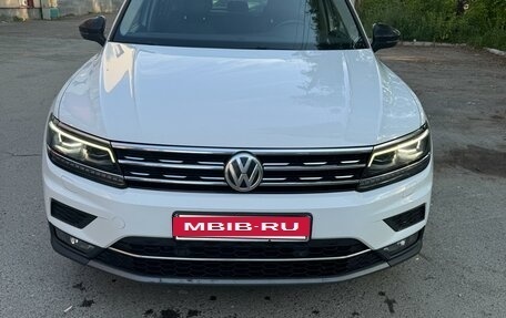 Volkswagen Tiguan II, 2017 год, 2 750 000 рублей, 4 фотография