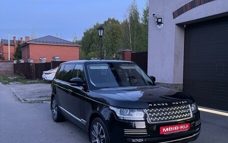 Land Rover Range Rover IV рестайлинг, 2015 год, 4 500 000 рублей, 5 фотография