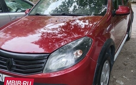 Renault Sandero I, 2013 год, 600 000 рублей, 2 фотография