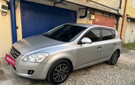 KIA cee'd I рестайлинг, 2007 год, 695 000 рублей, 1 фотография