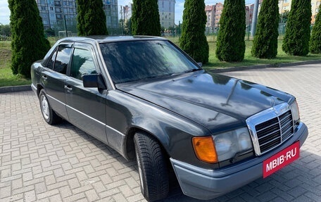 Mercedes-Benz E-Класс, 1993 год, 399 000 рублей, 11 фотография