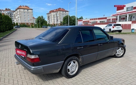 Mercedes-Benz E-Класс, 1993 год, 399 000 рублей, 9 фотография