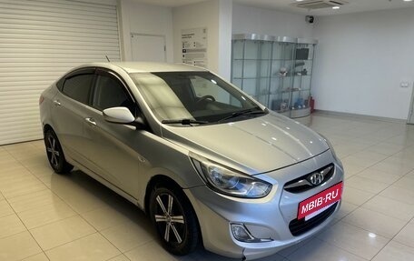 Hyundai Solaris II рестайлинг, 2013 год, 690 000 рублей, 3 фотография