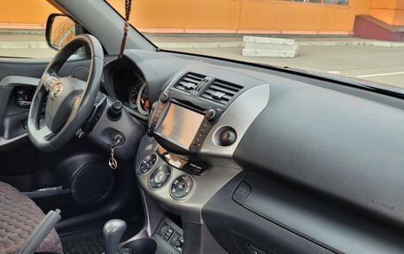 Toyota RAV4, 2011 год, 9 фотография