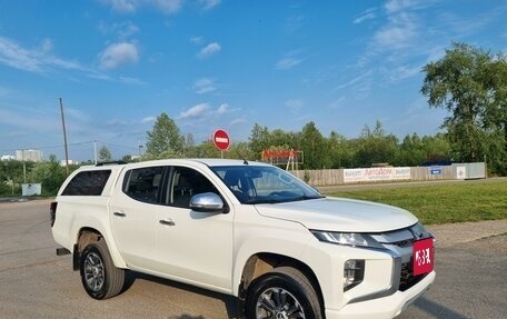 Mitsubishi L200 IV рестайлинг, 2020 год, 2 350 000 рублей, 3 фотография