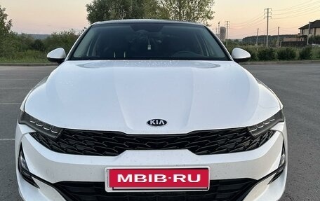 KIA K5, 2019 год, 2 600 000 рублей, 2 фотография