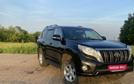 Toyota Land Cruiser Prado 150 рестайлинг 2, 2014 год, 2 999 999 рублей, 6 фотография