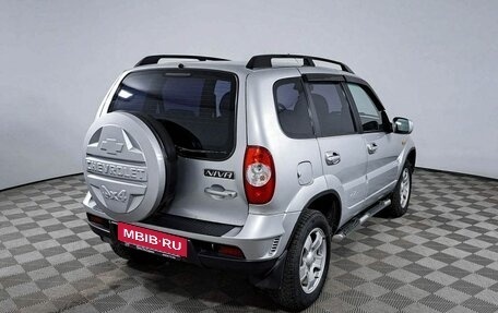 Chevrolet Niva I рестайлинг, 2011 год, 572 000 рублей, 5 фотография