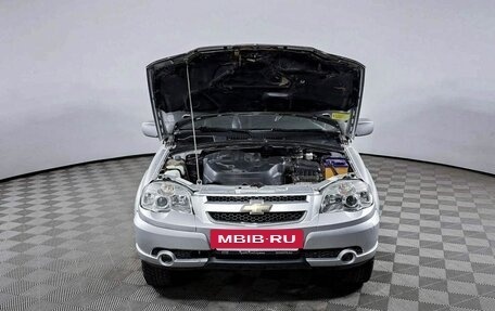 Chevrolet Niva I рестайлинг, 2011 год, 572 000 рублей, 9 фотография