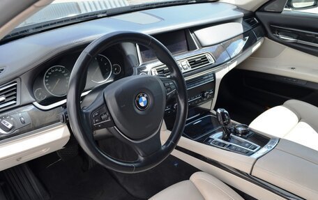 BMW 7 серия, 2014 год, 2 600 000 рублей, 9 фотография