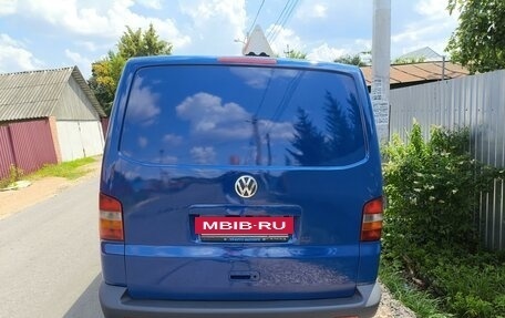 Volkswagen Transporter T5 рестайлинг, 2006 год, 1 000 000 рублей, 3 фотография