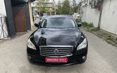 Nissan Fuga II, 2011 год, 700 000 рублей, 1 фотография