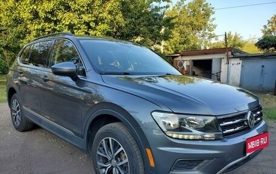 Volkswagen Tiguan II, 2019 год, 2 800 000 рублей, 1 фотография