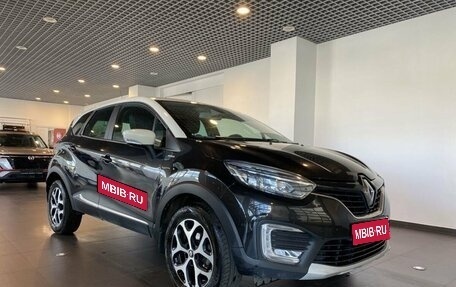 Renault Kaptur I рестайлинг, 2018 год, 1 795 000 рублей, 1 фотография