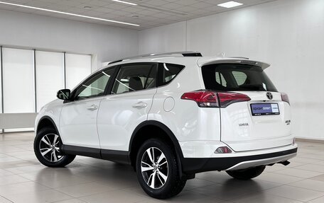 Toyota RAV4, 2016 год, 2 149 000 рублей, 4 фотография