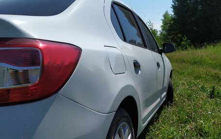 Renault Logan II, 2019 год, 900 000 рублей, 5 фотография