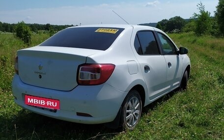 Renault Logan II, 2019 год, 900 000 рублей, 4 фотография