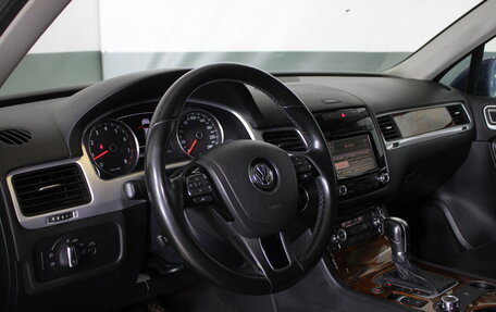 Volkswagen Touareg III, 2013 год, 2 389 000 рублей, 6 фотография