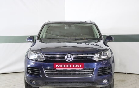 Volkswagen Touareg III, 2013 год, 2 389 000 рублей, 2 фотография