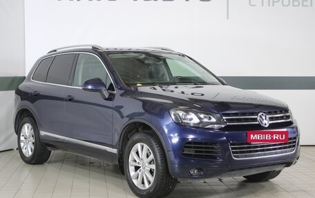 Volkswagen Touareg III, 2013 год, 2 389 000 рублей, 3 фотография