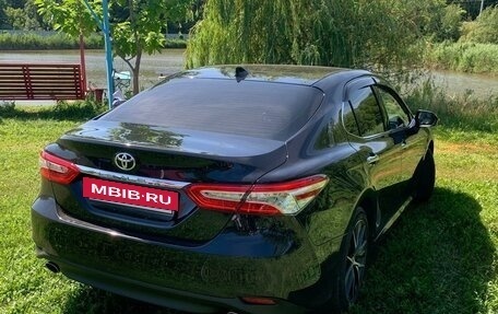 Toyota Camry, 2022 год, 3 650 000 рублей, 5 фотография