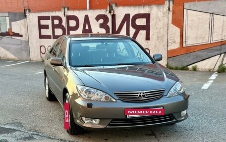 Toyota Camry V40, 2005 год, 1 050 000 рублей, 4 фотография