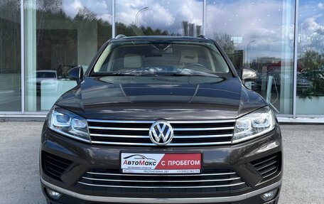 Volkswagen Touareg III, 2015 год, 2 970 000 рублей, 3 фотография