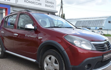 Renault Sandero I, 2013 год, 750 000 рублей, 3 фотография