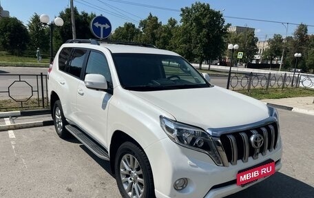 Toyota Land Cruiser Prado 150 рестайлинг 2, 2014 год, 4 450 000 рублей, 3 фотография